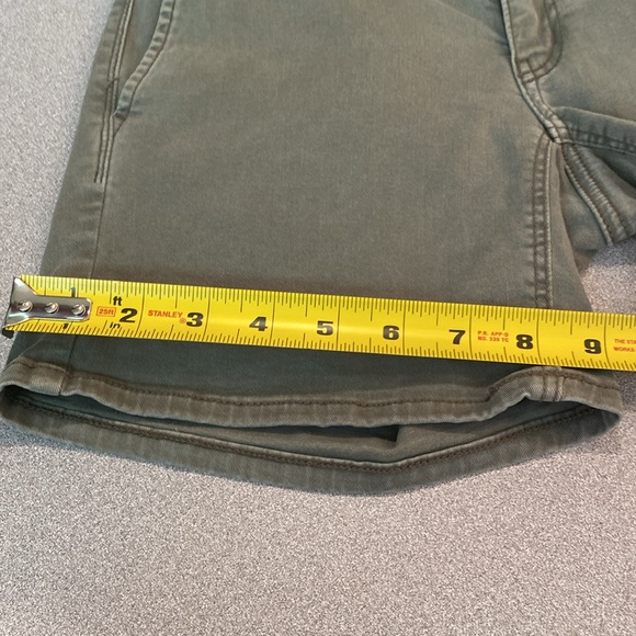 American Eagle - super stretch chino shorts. Size 00 - Picture 12 of 12